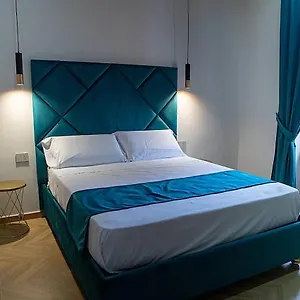  Bed & Breakfast Dreams & Colors